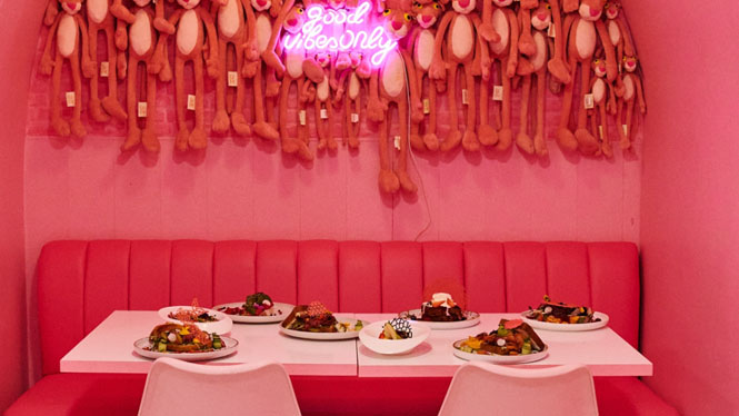 THE MELROSE CAFÉ
